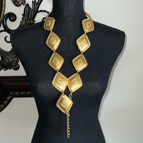 ESCADA Women’s Gilded Gold Tone Ornate Diamond Shaped Heavy Metal Designer Belt - Picture 14 of 16